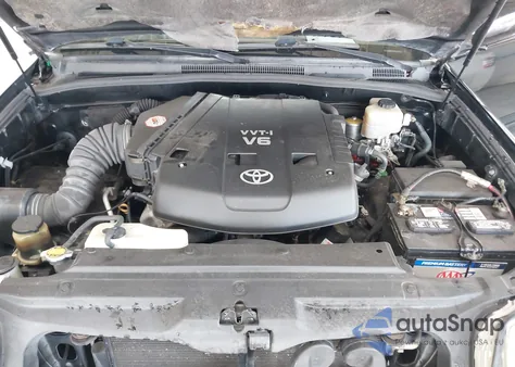 2005 Toyota 4Runner Sr5 V6 z USA, uszkodzony, nr VIN JTEZU14RX50048165